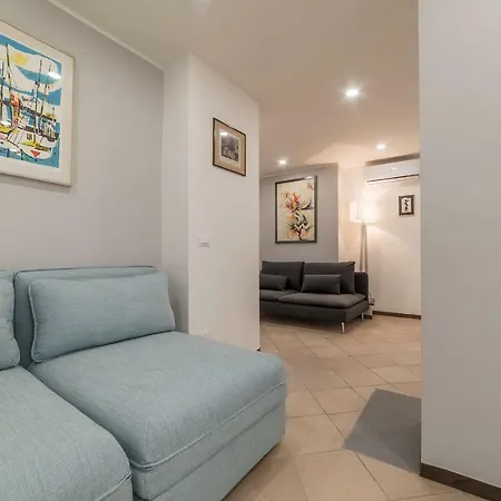 Apartment Montecitorio Lovely Rome