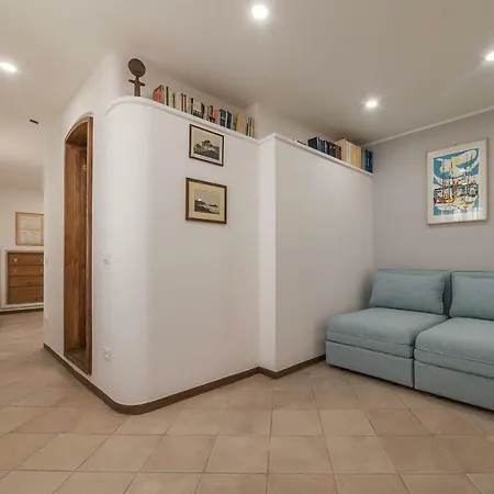 Apartment Montecitorio Lovely